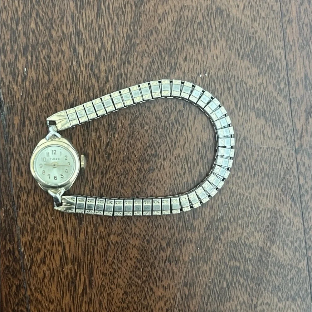 Vintage Timex Petite Watch With Stretch Band NOT WORKING